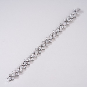 Elegant Lab Grown Diamond Bracelet in 14K <b>Solid</b> <b>Gold</b> for Women Fine Jewelry with Brilliant Diamonds and Timeless Beauty - Product Image 5