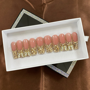 <span class=keywords><strong>Uñas</strong></span> acrílicas ABS largas cortas <span class=keywords><strong>de</strong></span> <span class=keywords><strong>diseño</strong></span> personalizado <span class=keywords><strong>de</strong></span> Metal <span class=keywords><strong>dorado</strong></span>, 10 Uds., Gel <span class=keywords><strong>de</strong></span> espesor <span class=keywords><strong>de</strong></span> lujo, <span class=keywords><strong>uñas</strong></span> acrílicas brillantes hechas a mano, venta al por mayor - Product Image 1