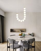 Lustre Perlé avec Cercles en Acrylique, Design Collier de Perles, Luminaire Suspendu pour Salon, Hôtel, Décoration Intérieure
