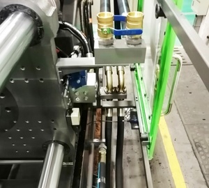Macchina per stampaggio ad iniezione di alta qualità da 2800KN, - Product Image 6