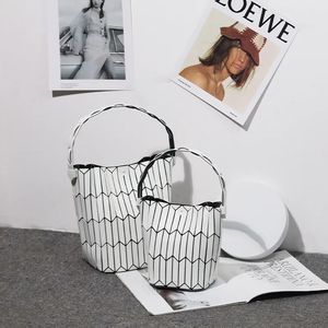 Nuevo bolso de mujer, bolsos <span class=keywords><strong>Bao</strong></span> con asa superior, bolso de mano de diseñador de lujo, bolso de hombro de alta calidad, bolso de mensajero de playa Y2k - Product Image 1