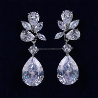 Boucles d'oreilles pendantes en zircon cubique pour femmes, bijoux de fiançailles, nouveauté, RE4378
