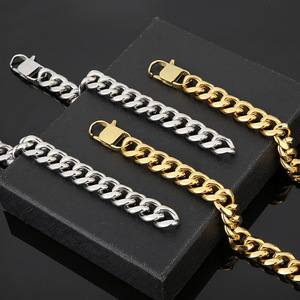 สร้อยข้อมือคิวบันสแตนเลสสตีลเคลือบ PVD สีทอง 15K สไตล์มินิมอลสำหรับผู้ชาย |   ดีไซน์ฮิปฮอปสุดเท่ - Product Image 4