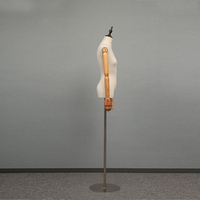 Mannequin de vitrine en FRP gonflable de qualité supérieure pour femme avec bras réglables pour l'affichage de vêtements