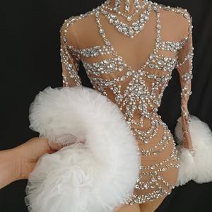 Nouvelle <span class=keywords><strong>robe</strong></span> <span class=keywords><strong>de</strong></span> bal tendance pour femmes, sans bretelles, avec des perles, en satin, maxi, traîne, pour fête d'anniversaire - Product Image 4