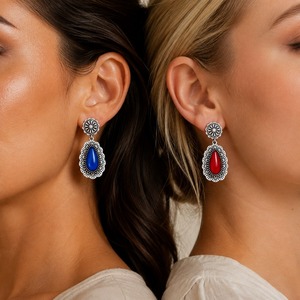 Orecchini bicolore rosso e blu, gioielli retrò da donna per tutti i giorni, idee regalo - Product Image 2