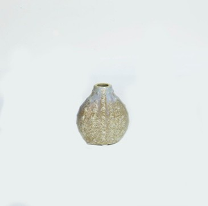 Vase en céramique hautement cuite de qualité supérieure avec une glaçure durable pour une décoration intérieure élégante et un cadeau idéal - Product Image 1