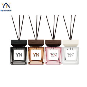 Diffuseur <span class=keywords><strong>de</strong></span> rose <span class=keywords><strong>oud</strong></span>, ensemble cadeau <span class=keywords><strong>de</strong></span> <span class=keywords><strong>parfum</strong></span> d'intérieur, diffuseur <span class=keywords><strong>de</strong></span> roseaux et d'huiles essentielles en cristal <span class=keywords><strong>de</strong></span> luxe pour Noël, <span class=keywords><strong>parfum</strong></span> pour femmes - Product Image 1