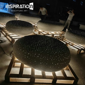 Bancs de jardin contemporains en béton translucide UHPC INSpiration Stone pour parcs extérieurs - Product Image 1