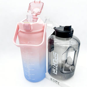 Bouteille d'eau sportive réutilisable de grande capacité (64 oz / 2000 ml) sans BPA, de qualité alimentaire, pour le sport et le camping - Product Image 6