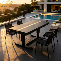 Mesa de Comedor Extensible Rectangular Moderna con Tapa de Vidrio y Estructura Metálica con Acabado en Polvo, Hidráulica, para Exteriores