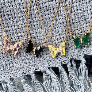 Collier pendentif papillon dégradé pour femmes, bijoux colorés, cadeau à porter au quotidien - Product Image 2