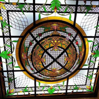Dôme de puits de lumière en vitrail inversé, motifs et formes personnalisés en usine, dôme de toit en vitrail inversé artistique en plomb et Tiffany