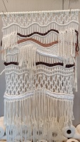 Tapisserie murale en macramé de coton style marocain avec pompons, décoration bohème pour la maison, usage commercial, salon, anniversaire