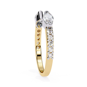 Anillo de Oro con Diamantes Elegante para Mujer, Diseño Minimalista, Acabado Liso y Brillante, Joyería para Uso Diario, Regalo - Product Image 4