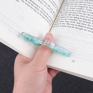 Tùy Chỉnh Các Bên Trong Core Khuyến Mại Dễ Thương Nhựa Cuốn Sách Đọc Sách Trợ Giúp Ngón Tay Cái Người Giữ Cuốn Sách Cá Nhân Các Acrylic Bookmark - Product Image 4