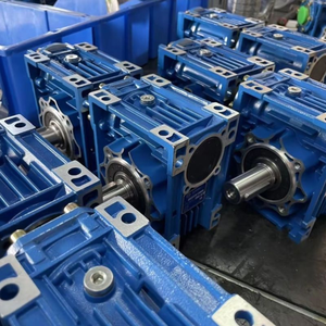 Reductor de Velocidad de Tornillo Sin Fin Serie NMRV 030-130, Relación 7.5-80, Caja de Engranajes de Aluminio Metálica para Maquinaria de Construcción, Automatización y Elevación - Product Image 3