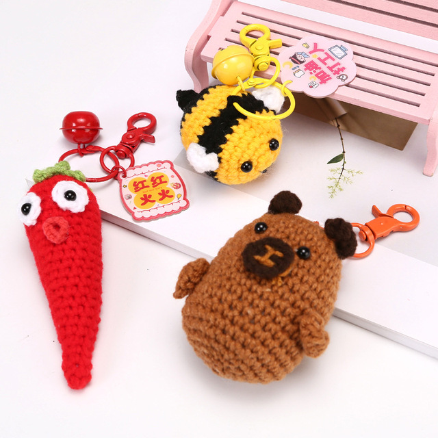 Creative Cartoon Knitted Chili Bee Bear Handmade Crochet Animal Mouse Keychain Keyring for Charm Handbag Bag Purse Pendant