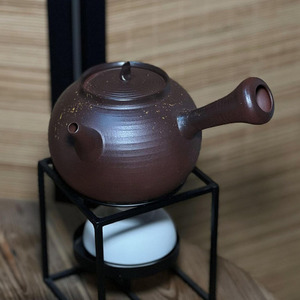 Tetera Kyusu <span class=keywords><strong>de</strong></span> 650 ml, hecha a mano, <span class=keywords><strong>de</strong></span> <span class=keywords><strong>arcilla</strong></span> púrpura, con asa lateral y colador <span class=keywords><strong>de</strong></span> cerámica para té verde y Oolong en hojas sueltas - Product Image 4