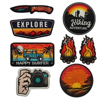 Badge brodé sur le thème du voyage Camping HAPPY SURFER, paysage de coucher de soleil, patch appareil photo, tissu tissé en polyester et coton pour bagages