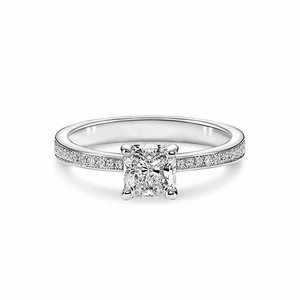 Anillo de Compromiso SGARIT con Corte Princesa y Certificado IGI, Oro Blanco de 14K, Diamante Cultivado en Laboratorio de 1ct 5mm - Product Image 1