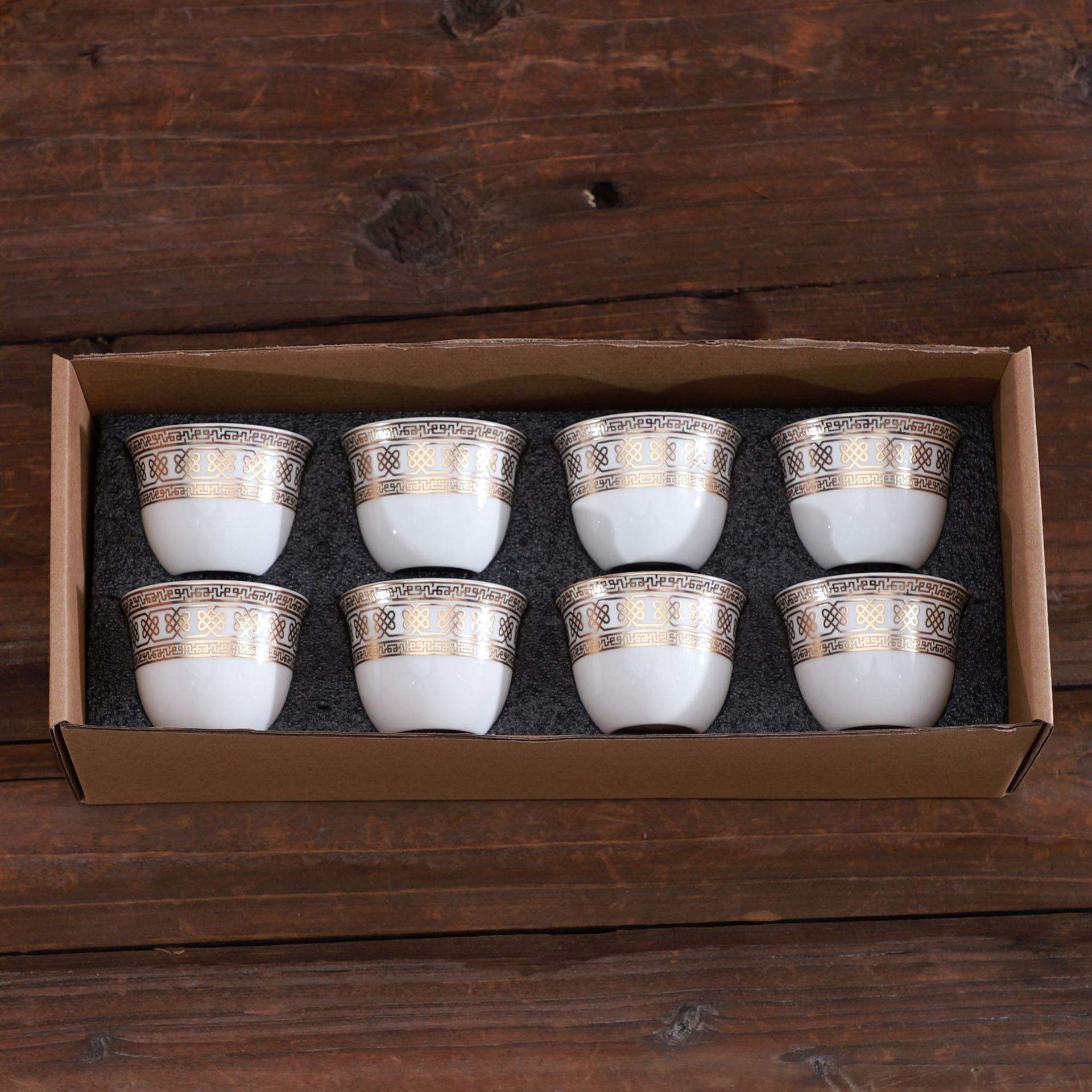 Nodo cinese-set di 8 tazze