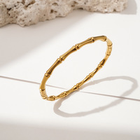 Bracelet élégant en acier titane avec design noué anti-dérapant, luxe minimaliste tendance, bracelet résistant à la décoloration pour femmes
