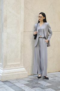 Pantalones Elegantes de Pierna Ancha con Abertura Frontal, de Sarga Antiarrugas, Estilo Vietnamita Regular (Mezcla de Poliéster (Poliéster + Elastano)) KQ20 - Product Image 4