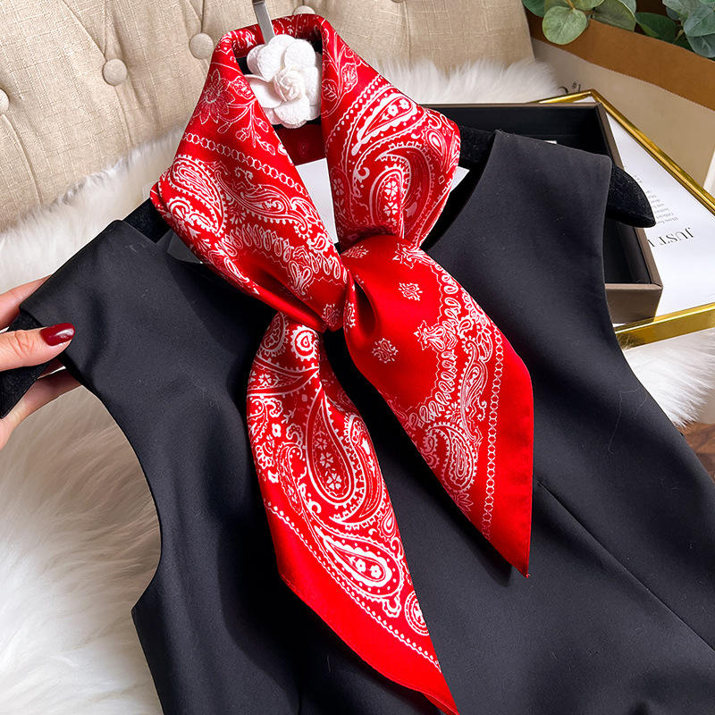 Ethnic cashew flower-red