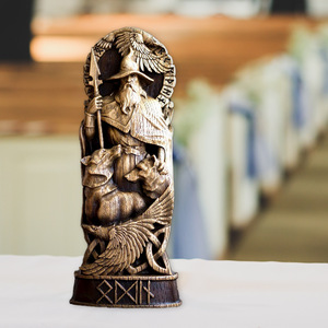 Sculpture en résine <span class=keywords><strong>du</strong></span> <span class=keywords><strong>dieu</strong></span> nordique Thor, figurine <span class=keywords><strong>viking</strong></span> peinte à la main, décoration réaliste pour la maison, cadeau pour l'autel des Asatru païens - Product Image 2