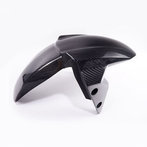 Guardabarros Delantero de Fibra de Carbono 3K con Acabado Brillante y Orificios de Montaje Preperforados para 765 RS 2020-2023 (180 Días de Garantía) - Product Image 2