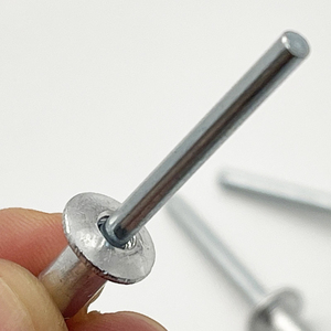 Remaches de impacto de extremo abierto DIN7337 con cabeza abombada zincada, remaches ciegos de aluminio y acero 3.2/4.0/4.8 para <span class=keywords><strong>remachadora</strong></span> - Product Image 1