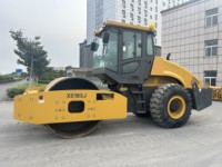Nouvelle machine routière de marque chinoise, rouleau compresseur vibrant à tambour unique de 18 tonnes XS183J avec cabine d'opérateur à vendre