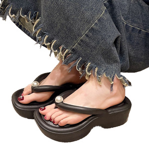 Nouvelles tongs ouvertes couleur bonbon avec perles pour femme, antidérapantes, sandales de plage imprimées, légères et plates pour l'été 2026 - Product Image 3