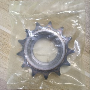 อะไหล่รถเกี่ยวข้าวยันมาร์ 70/82/85 รุ่น 1E6C40-12300 เฟืองขับส่งกำลังรอง 13 ฟัน - Product Image 4