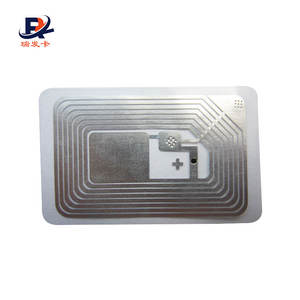 <span class=keywords><strong>Rfid</strong></span>-инкрустация стикера <span class=keywords><strong>Rfid</strong></span> теги чип инкрустация лист для 13,56 МГц 125 кГц <span class=keywords><strong>Rfid</strong></span> NFC изготовления открыток - Product Image 2