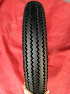 Pneus de moto vintage à dents de scie en caoutchouc premium 5.00-15, longue durée de vie, pneus de moto personnalisés stables - Product Image 5