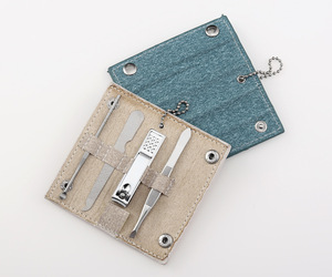 Vente chaude, coupe-ongles en acier inoxydable de haute qualité, luxueux, 4 en 1, kit de manucure et <span class=keywords><strong>pédicure</strong></span> en boîte pour utilisation en salon - Product Image 3