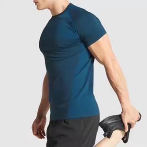 Custom Logo Seamless <b>T</b> <b>Shirt</b> Men Sports Fitness Clothing Men Gym Seamless Nylon <b>Polyester</b> <b>T</b> <b>Shirt</b> for Men - Product Image 3