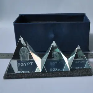 4cm、5cm、6cm3Dレーザーエッチングクリスタルガラスエジプトピラミッド文鎮セットMH-F0582