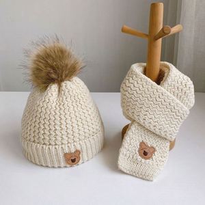 Conjunto de Gorro e Cachecol para Bebê, Gorro de Inverno Quente em Tricô com Design de Urso Fofo, Boné para Crianças e Bebês, Meninos e Meninas - Product Image 5