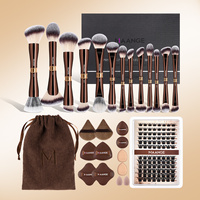 MAANGE Nouveauté - Ensemble de 13 pinceaux de maquillage professionnels - 12 houppettes à poudre - Faux cils - Ensemble de pinceaux de maquillage de luxe en cadeau