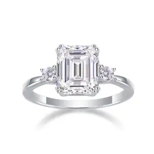 奢华纯银925高端时尚祖母绿切割4克拉索纳订婚钻戒女性戒指