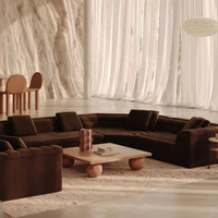 Canapés modulaires en tissu velours rouge de style italien moderne IDAO Furniture, ensemble de canapés incurvés de luxe, canapé en L 7 places