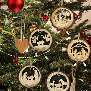 Colgante redondo de madera de pino tallado con corte láser de corteza para decoración de árbol de Navidad - Product Image 2