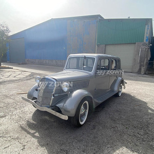 Carro de transporte eléctrico de 4 puertas, completamente cerrado, gris vintage, para huéspedes, ideal para B&B minimalista junto al lago, estilo mansión francesa, para paseos de ocio. - Product Image 4