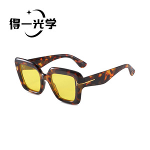 Square Large Frame Sunglasses Black Pc Frame Uv400 Women's <b>Eyewear</b> - Product Image 2