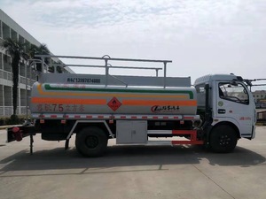 Vehículo de transporte de tanque de gasolina 4x2 listo para enviar. Nuevo camión cisterna de aceite móvil de alta seguridad. Usado para el transporte de combustible. - Product Image 6