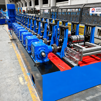 Machine de profilage à froid pour montants de rayonnages et étagères de stockage de 1,5 à 2,5 mm, pour entrepôts et palettes, avec fonction de découpe servo