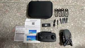 <span class=keywords><strong>2021</strong></span> Online <span class=keywords><strong>Mini</strong></span> E88 Max Pro 4k 720P doppia fotocamera Drone pieghevole RC quadricottero con gesto foto potente motore giocattoli vendita - Product Image 6